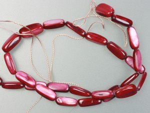 Бусины на нитях 40 см "овальные" (уп. 1 нить) бордо Бусины на нитях 40 см "овальные" (уп. 1 нить) бордо