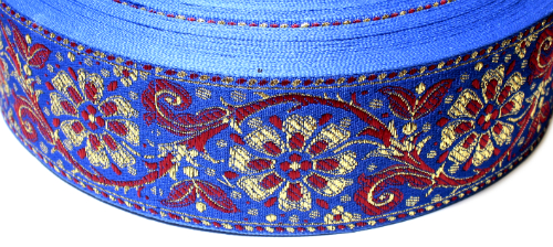 Лента отделочн. жаккард. арт. 3347 рис. 9550 шир. 50 мм васильково/красный с золотом (уп. 50 м.) Лента отделочн. жаккард. арт. 3347 рис. 9550 шир. 50 мм васильково/красный с золотом (уп. 50 м.)