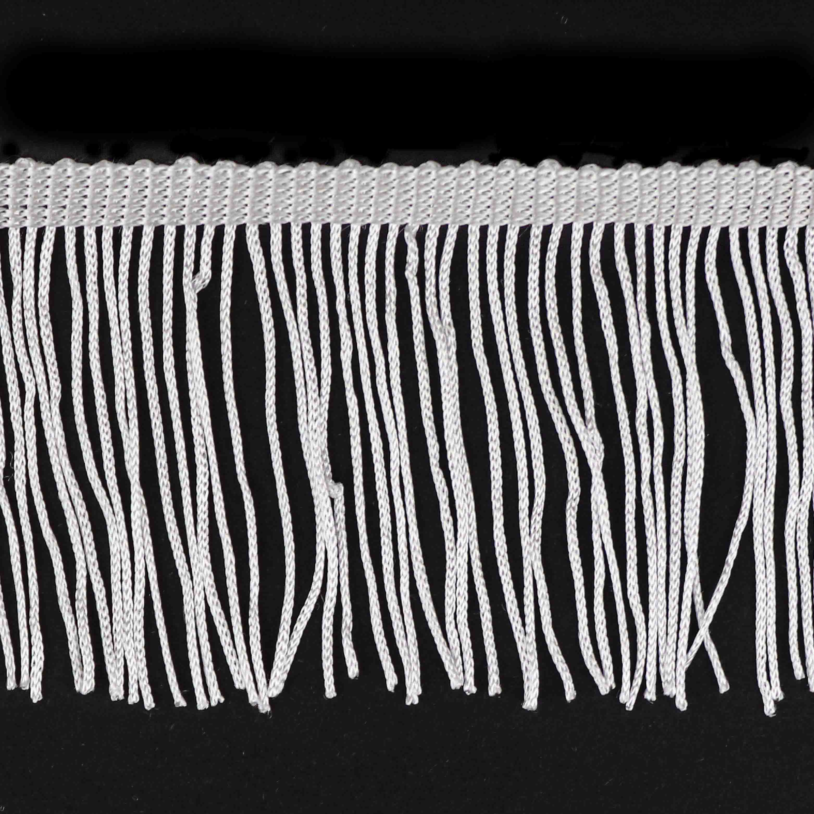 Бахрома* (уп.10 ярд) "шелковая" без петли шир. 70 мм белый