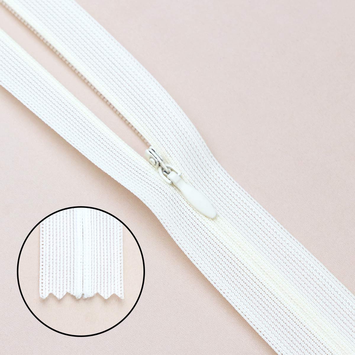 Молния "потайная" тип 0 25 см н/р (уп. 50 шт) № 001 ДС белый